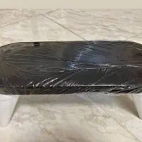 میز زیر دست ناخنکاری