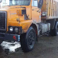 کمپرسی ده چرخ عراقی و تراکتور لودر رومانی