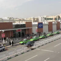 تجاری 500 متری بر اتوبان ورودی شیراز