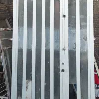 پنجره ودرب وفرم درب