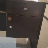 میز در حد نو