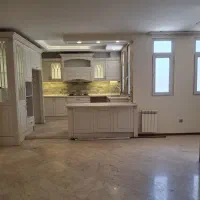 دروس پابرجا 130 متر 3خواب امکانات و بالکن بزرگ