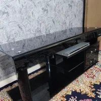میز تلویزیون شیشه ای