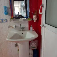 روشویی سالم وبزرگ باآیینه،