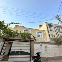 ۱۷۰متر ویلایی با حیاط اختصاصی در هفت دست شرقی