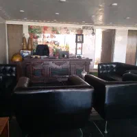 خانم جوان جهت پذیرایی و خدمات