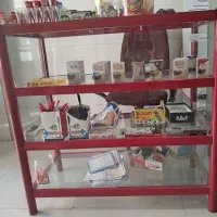 ویترین شیشه ای و چوبی تیغه دار