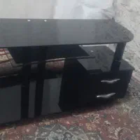 میز تلویزیون شیشه ای