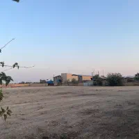 زمین-چهار-دیواری
