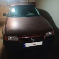 خودرو اپل آسترا قدیمی