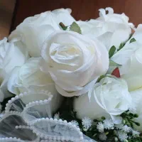 دسته گل بسیار زیبا وشیک عروس