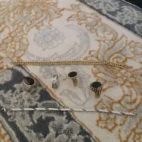انگشتر و دستبند