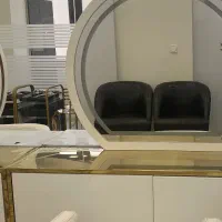 اجاره صندلی و میز در سالن زیبایی