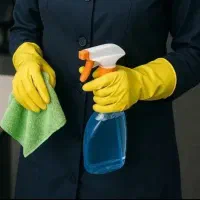 نظافتکار منزل خانم