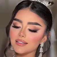 میکاپ کار