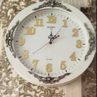 ساعت دیواری