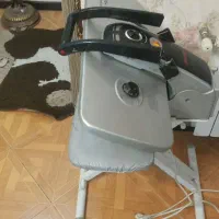 اتو ژانومه ایستاده