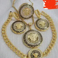 سرویس ورساچه مشابه طلا