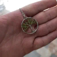 گردنبند زبرجد اصل درختچه