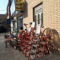 فروش انواع نردبان، قفسه، رگال، میز و صندلی مسافرتی