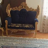 مبل تاج دار