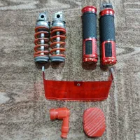 وسایل اسپرت موتور قرمز.