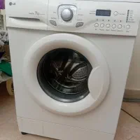 لباسشویی ۷ کیلویی ال جی کاملا سالم وتمیز