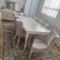 میز ناهارخوری کرمی