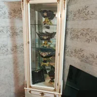 بوفه همراه ظروف پذیرایی در حد نو