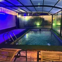 اجاره روزانه  باغ و ویلاکردان استخر سرپوشیده آبگرم