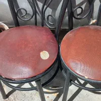 ۳ عددصندلی فروشی یاسوج گوشه شاه قاسم