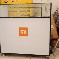 سه عدد میز برای دکور همراه شیشه و پایه