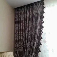 والن، دستک، پرده