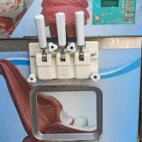 دستگاه بستنی