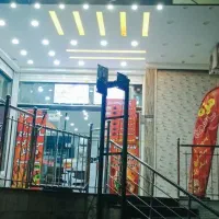 نیرو کار خانم  برای فست فود