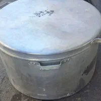 دیگ ۱۵ منه ۴دست ۳۶کیلو درحدنو وبسیارتمیز