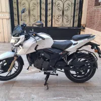 آپاچی 200