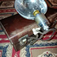 فلاش عکاسی عتیقه ۷۵ ساله