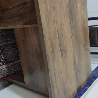 میز تحریر چوبی در حد نو با صندلی