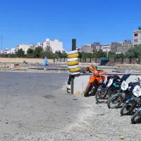 کارگر ساده آشنا با فنی موتور