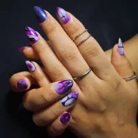 کاشت ناخن ۵۰۰ تومان