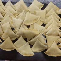 سمبوسه پیتزایی