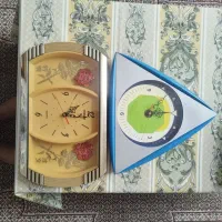 دوعدد ساعت دیواری