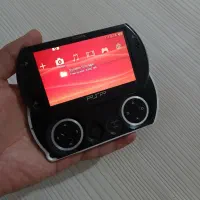 psp go پی اس پی گو تمیز