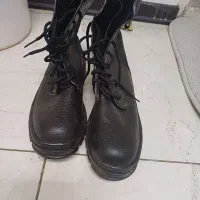 کفش پوتین|کیف، کفش، کمربند|شیراز, انجیر|دیوار