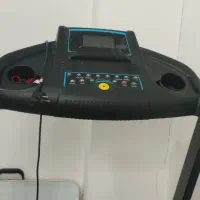 یک دستگاه تردمیل