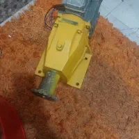 دینام سه فاز سه اسب با گیربکس قدرتی