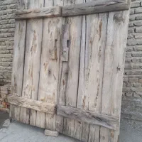در چوبی قدیمی