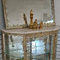 آیینه و کنسول