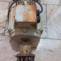 الکتروموتور ۱۰ اسب ۱۴۰۰ دور jlem